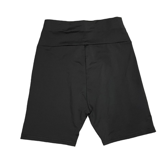 ✨5 for $15✨crossover shorts - Picture 2 of 3